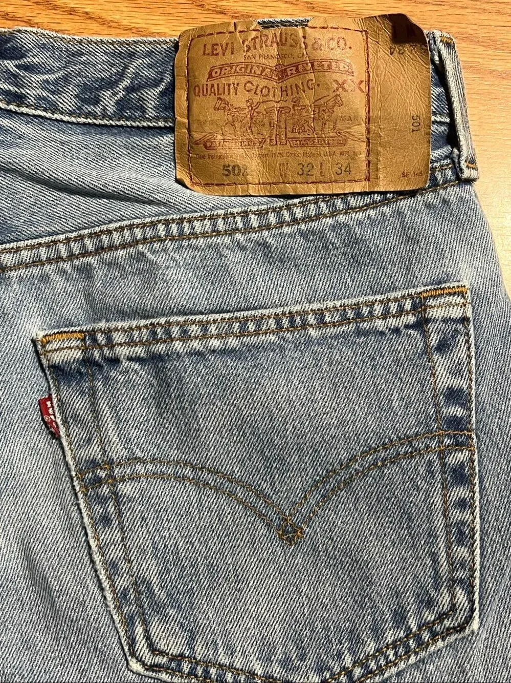 Vintage Levis 501 Button Fly USA Made Jeans 32x34 (Actual 32x32)